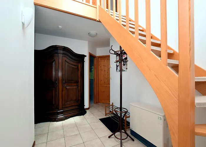 Semesterbostad Beautiful In Durbuy With Garden