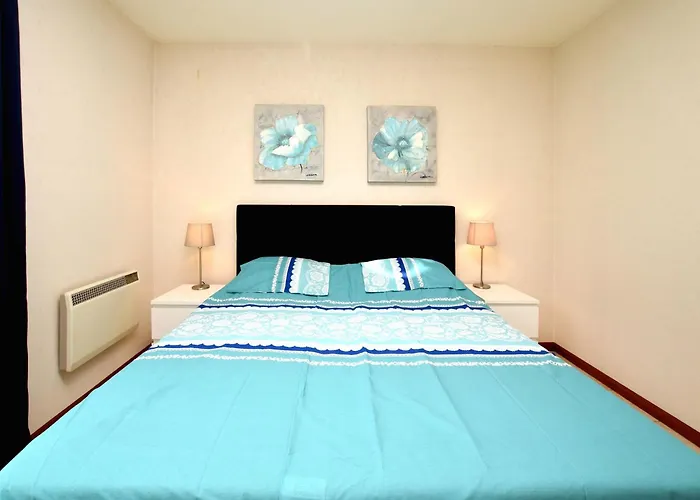 Beautiful In Durbuy With Garden